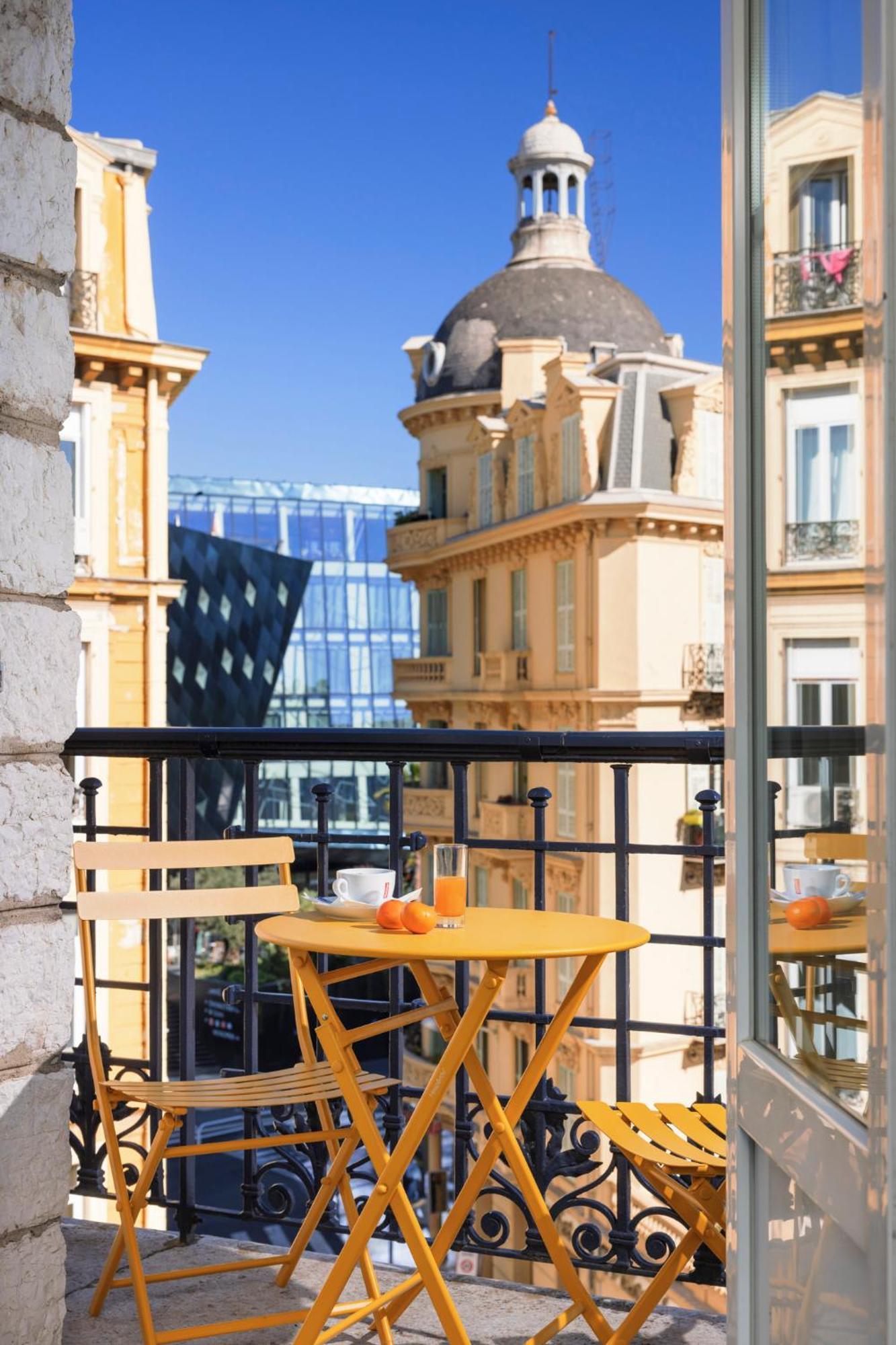 Hotel Azurea Nizza Exterior foto